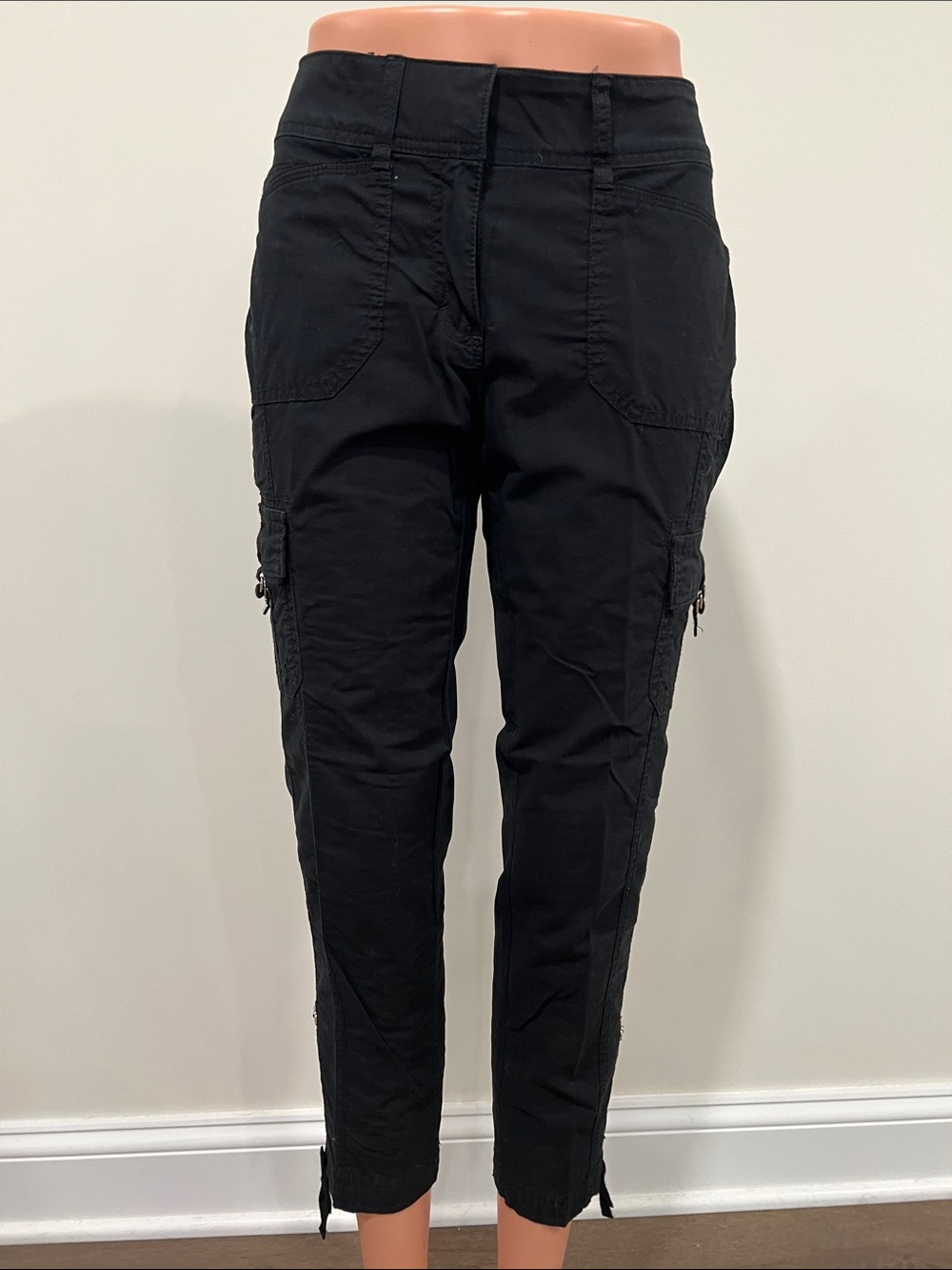 White House Black Market Black Cropped Cargo Pants Size 2 - Picture 2 of 12